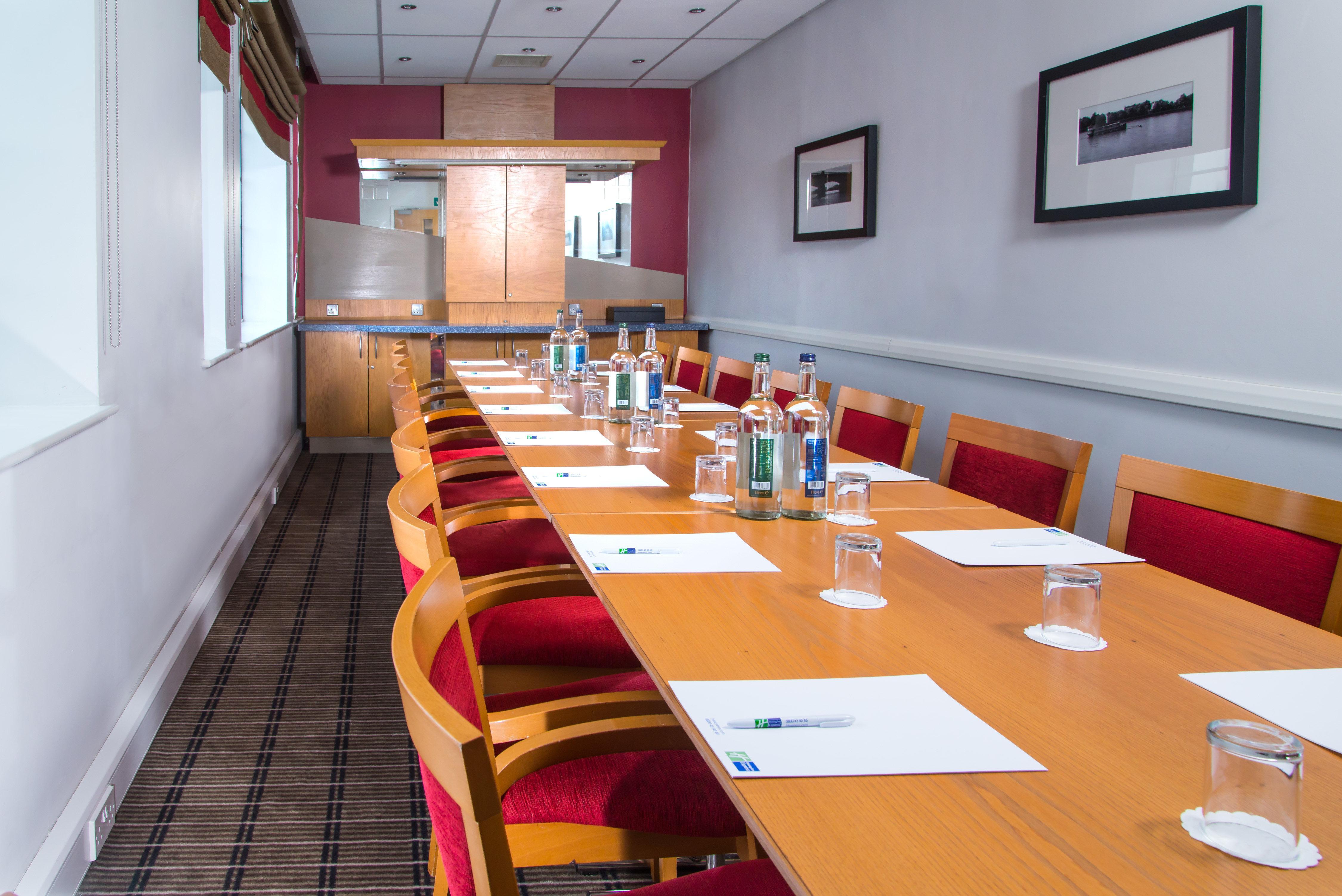 Holiday Inn Express London Chingford By Ihg Waltham Forest Exteriör bild