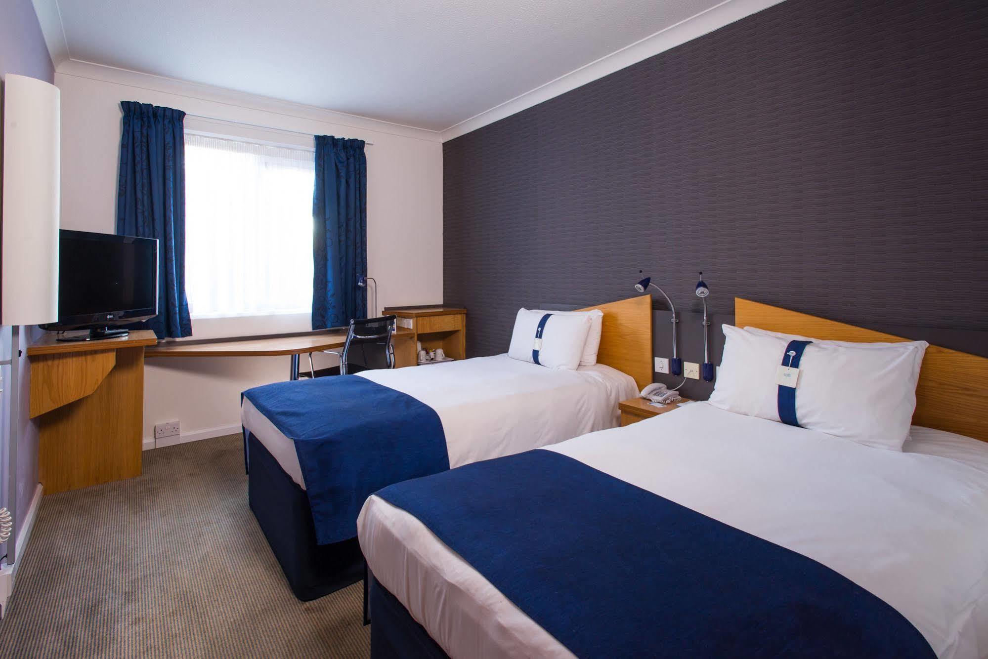 Holiday Inn Express London Chingford By Ihg Waltham Forest Exteriör bild